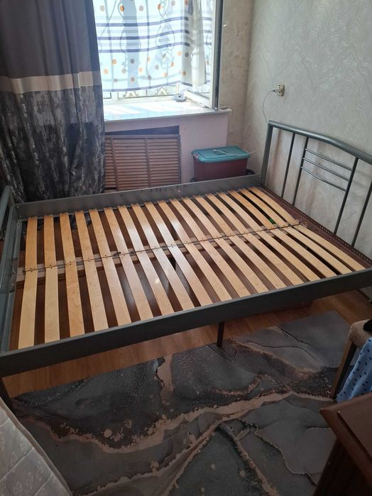 Кровать полуторка