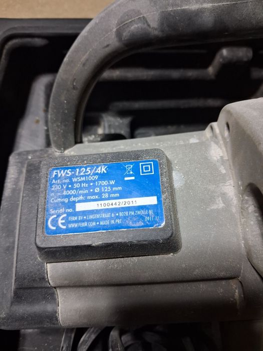 Техника,която не се ползва,нови ел.лампи и др.