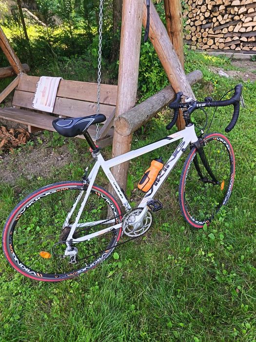 De vânzare bicicletă cursieră