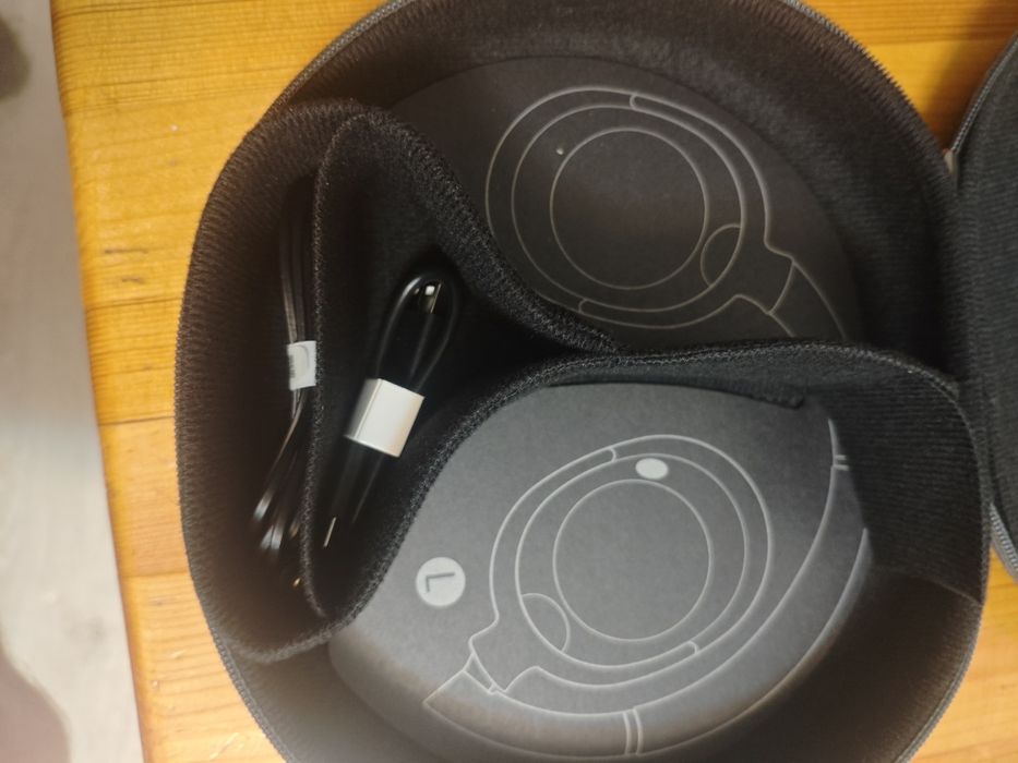 Sony WH-ULT900N наушники