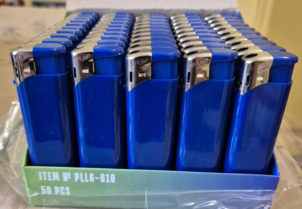 запалки пластмасови чисто нови, сини пиезо