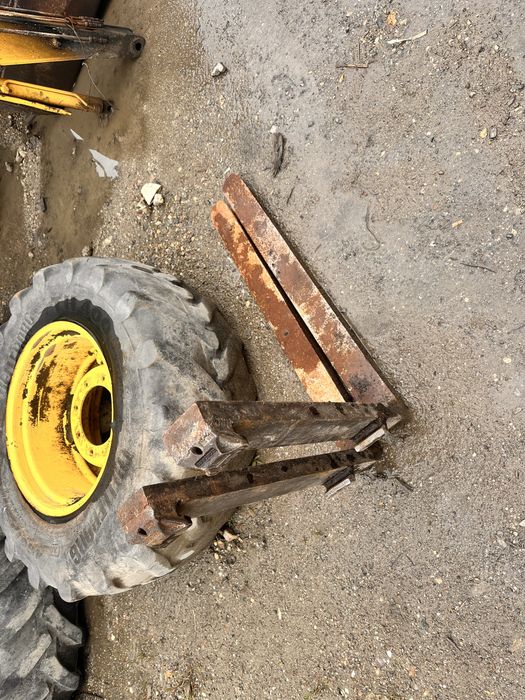 Dezmembrez Manitou  629