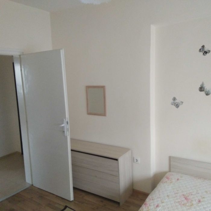 Дава се под наем Тристаен апартамент в Пловдив, Център - 120 кв.м за 510 € - Снимка #8