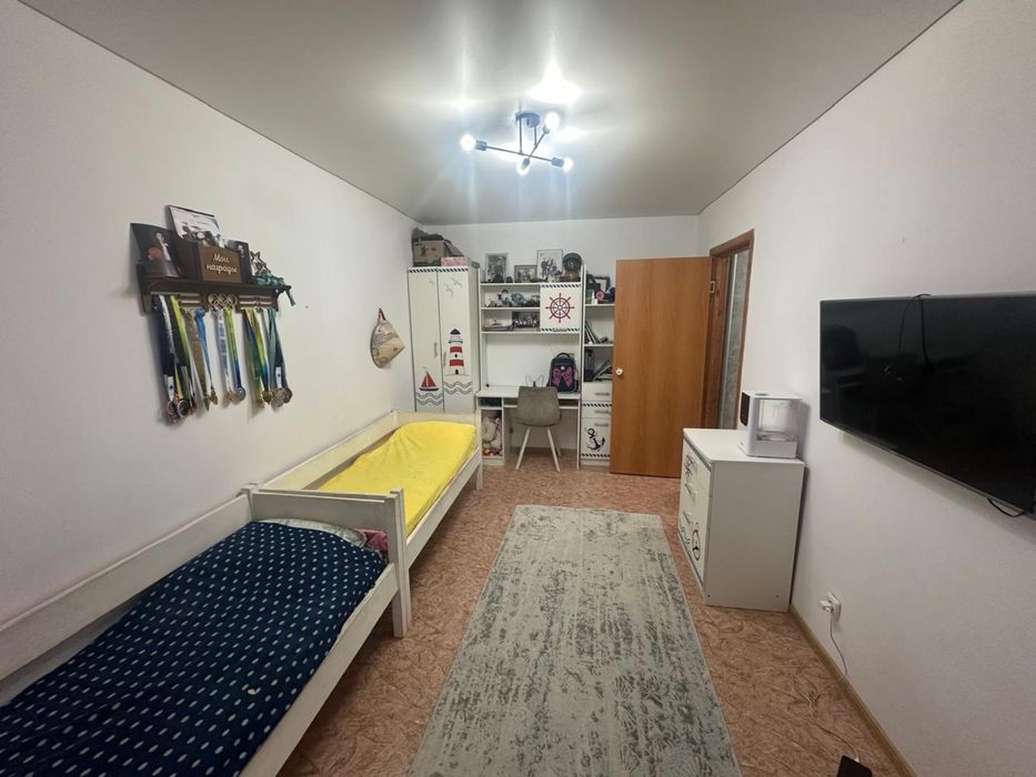 Продам 2 х-ком квартиру
