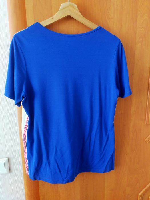 Продам футболку 48 размер