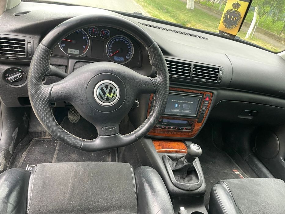 VOLKSWAGEN Passat Alltrack 2002