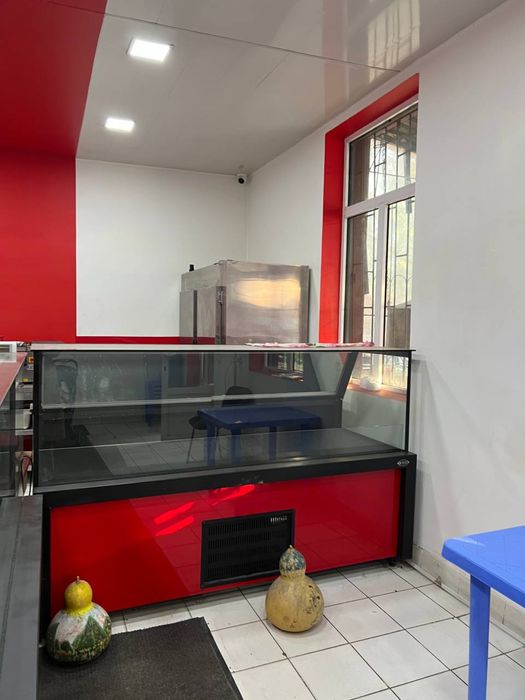 Витринный холодильник