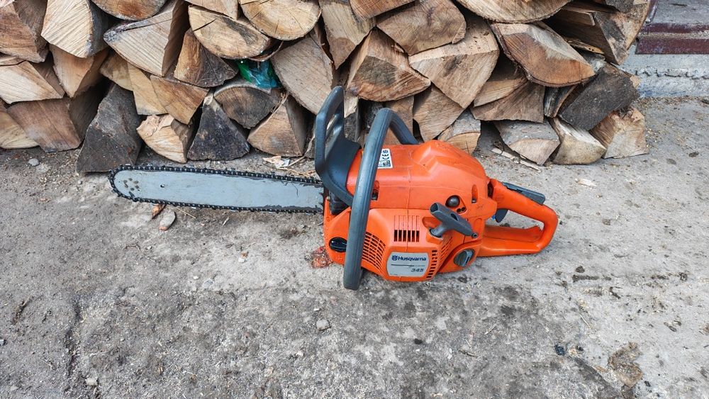 Vând Husqvarna 345