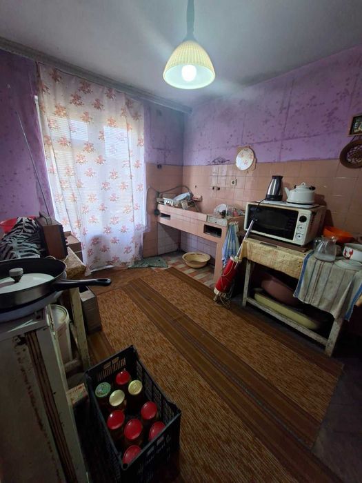 Масивна вила и допълнителни постройки, Кованлъка, гр. Търговище