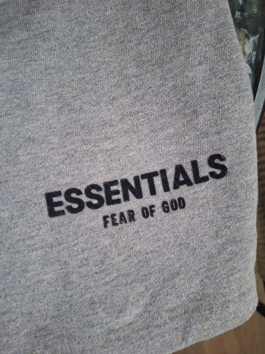 Pantaloni scurti essentials