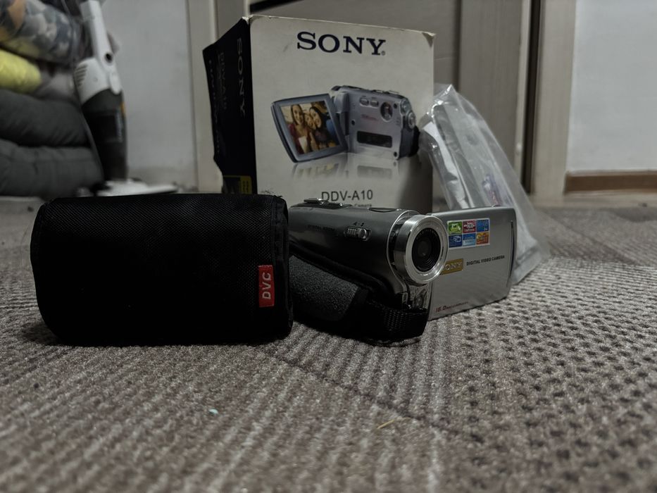 Видеокамера Sony DDV-A10