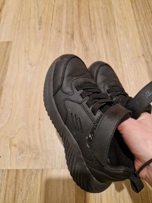 Adidasi skechers baieti marimea 29