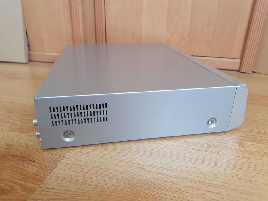 Panasonic DMR-EZ48 VHS-DVD recorder HDMI 1080/HD