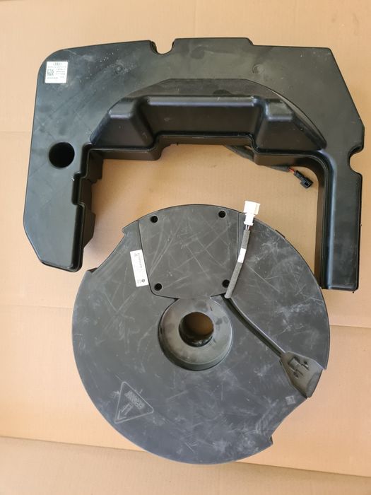 Subwoofer B&O Audi A4 B8/Audi Q5 8R