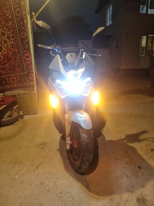 Osaki X-ADV 2 (jialang)