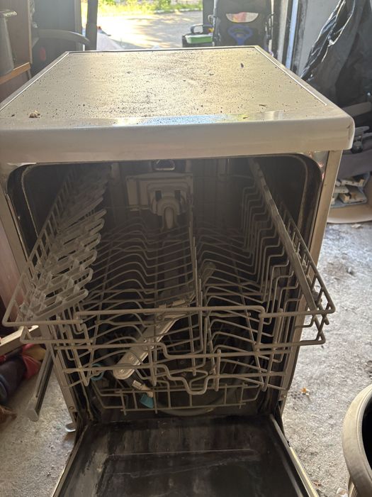 Продам посудомойки Candy и Indesit IDE 44