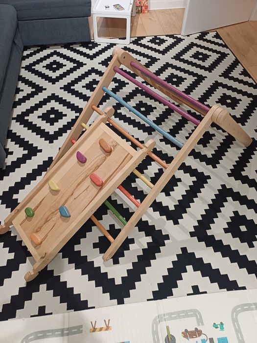 Pikler Montessori cu accesoriu de catarat si tobogan