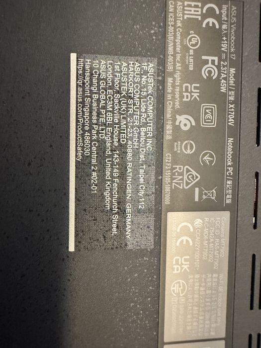 Laptop Asus Vivobook 17 I7 1T SSD Nou