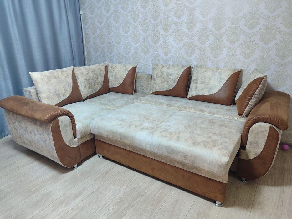 Продается угловой диван