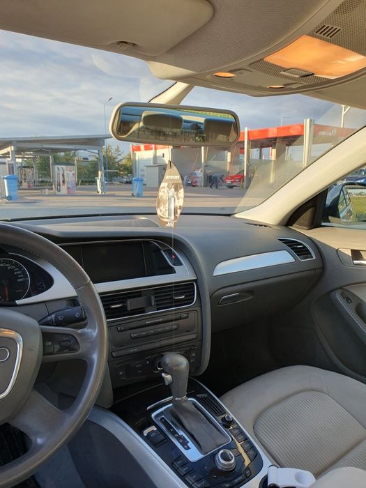 Audi A4 B8 143 cp Automată