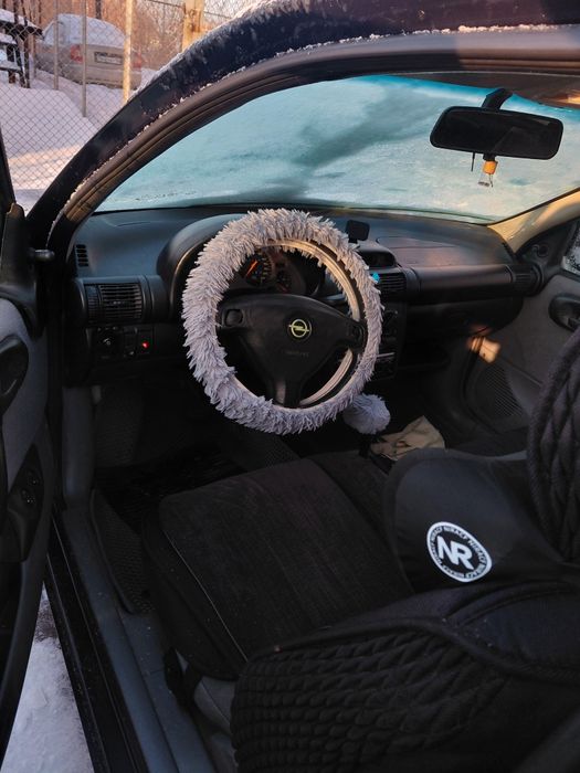 Продам автомашину Опель Корса, 1999 гв