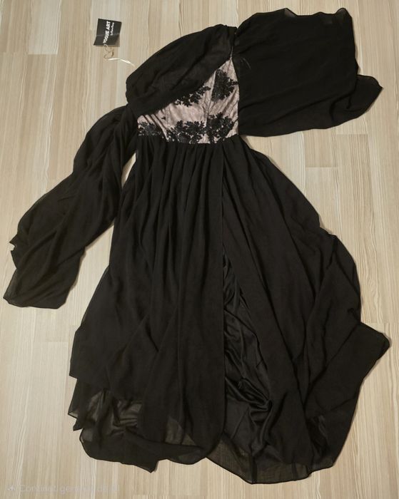 Lot haine damă S/M/L- 10 rochii +blănițe + bolerouri + genţi - lichida