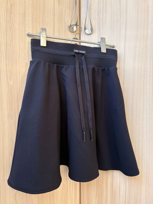 Продам школьную форму для девочки