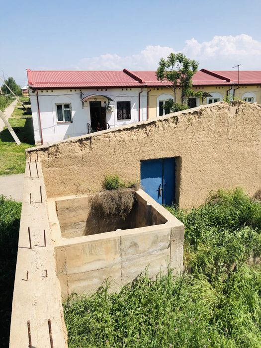 Катеж уй сотилади срочно