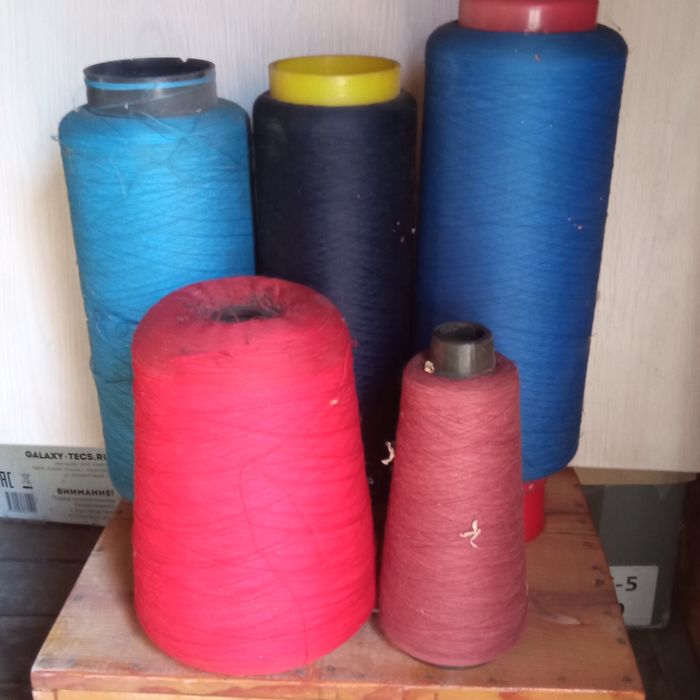 Нитки нейло для оверлока