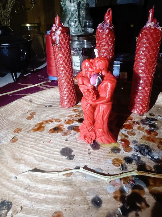 Отлив свинцом, воском, свечи,