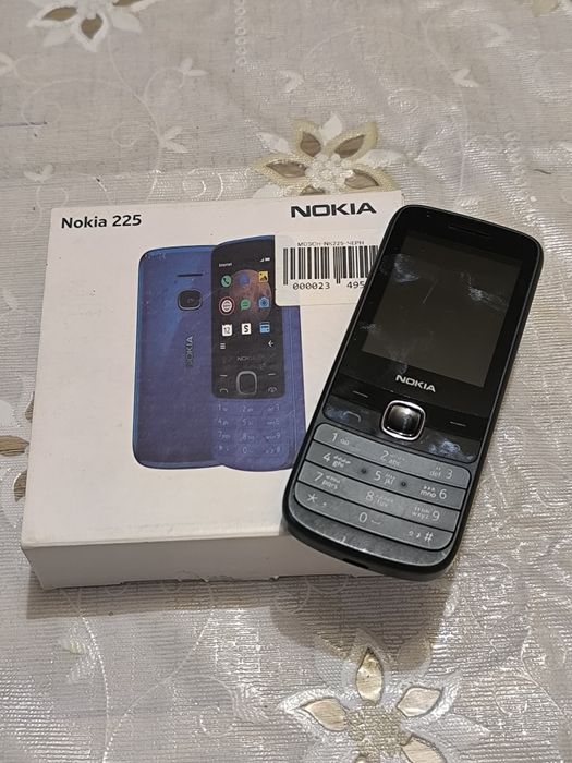 Nokia 225 4G telefon sotiladi