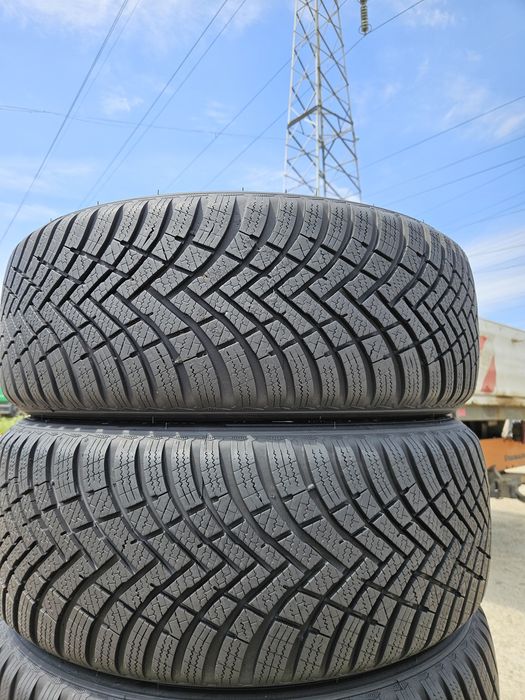 Vând anvelope iarna 205/55/16 205/55r16 HANKOOK