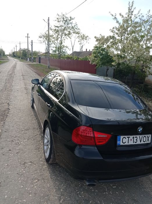 BMW Seria 3 2010 — imagine 2