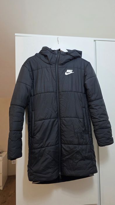 Якета и елек Nike