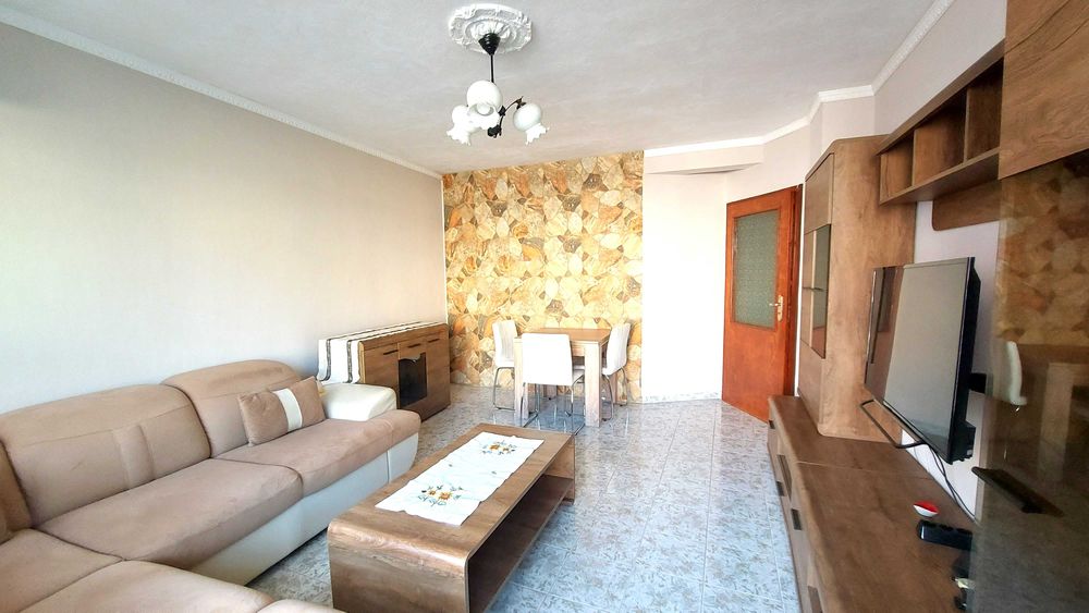 Дава се под наем Тристаен апартамент в София, Лозенец - 96 кв.м за 800 € - Снимка #1