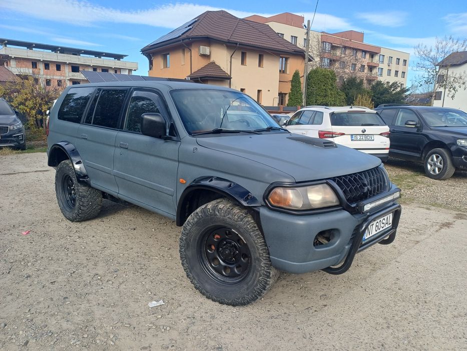 Mitsubishi sport 2.5 td / 4x4 / variante auto atv