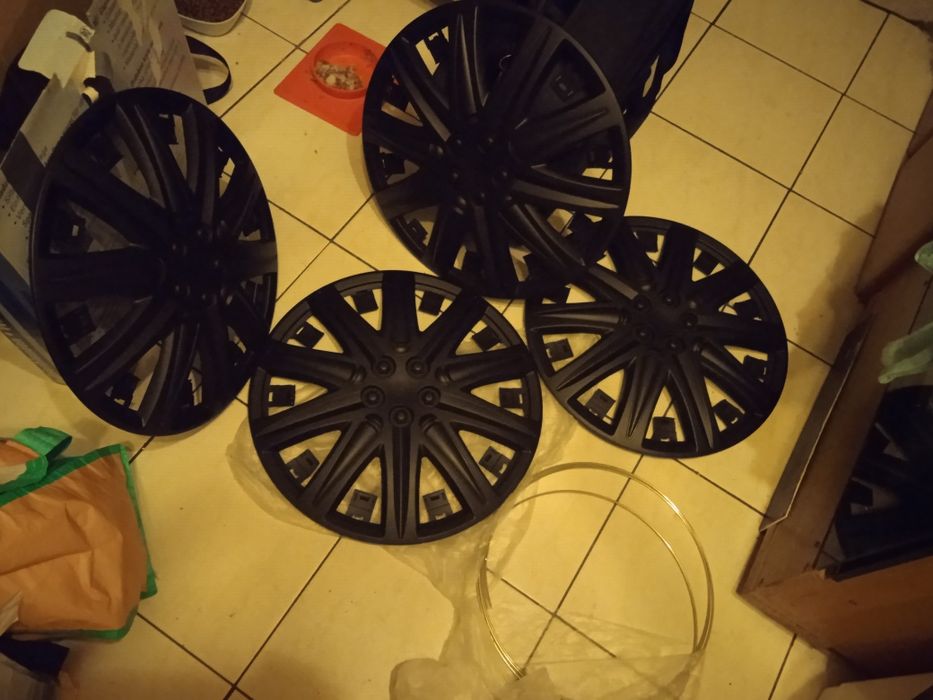 Vând capace pentru mașina