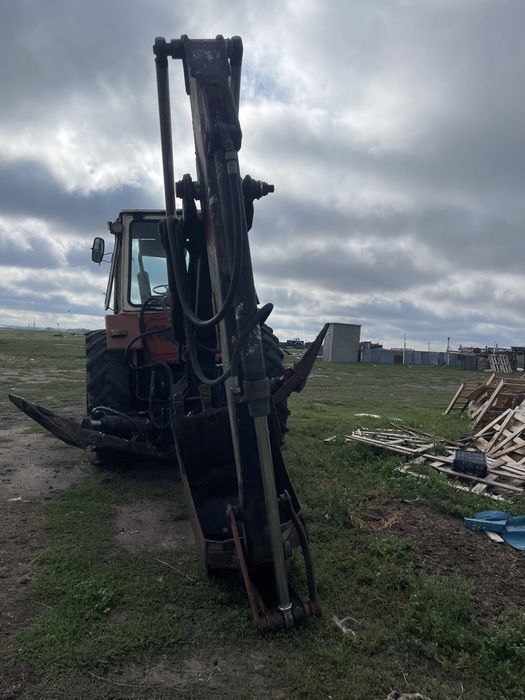 Трактор , техника ,тележки