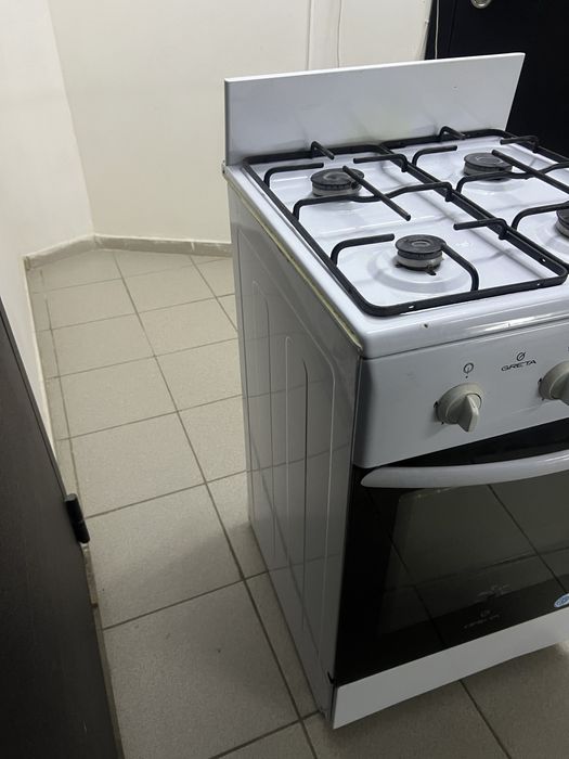 Продам газ плиту