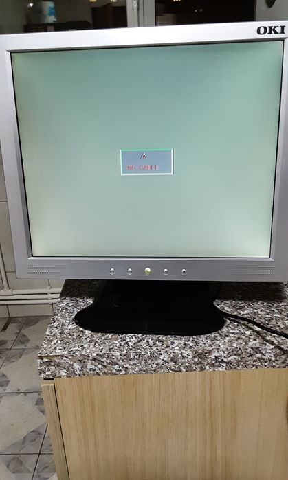 Monitor ASUS,  OKI ,SONY  utilizate