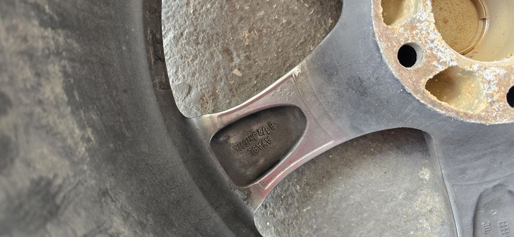 4 броя - 19" джанти AEZ с гуми Pirelli