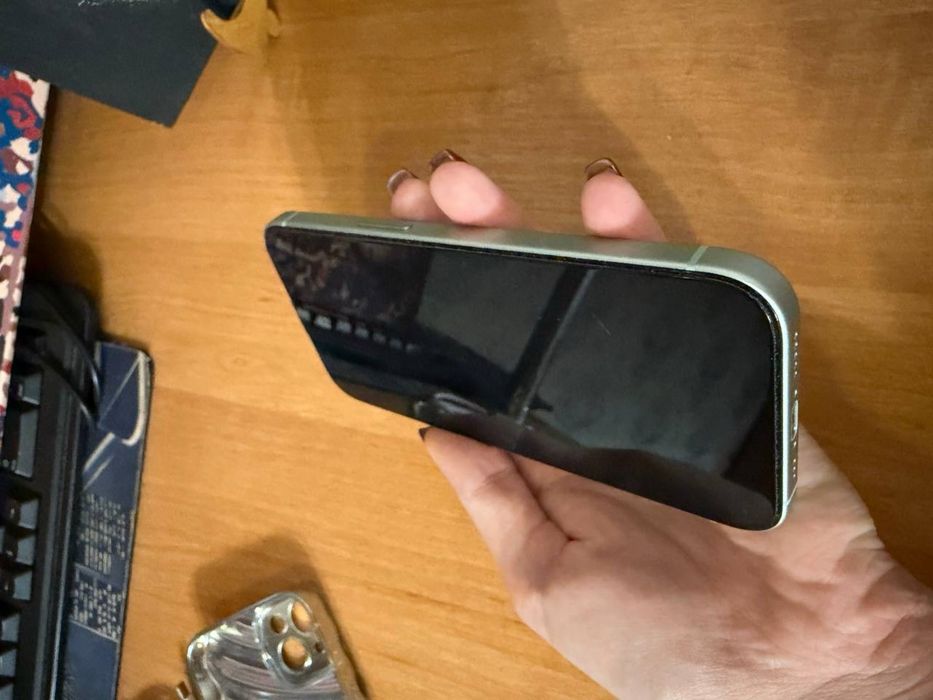 Продам iphone 15