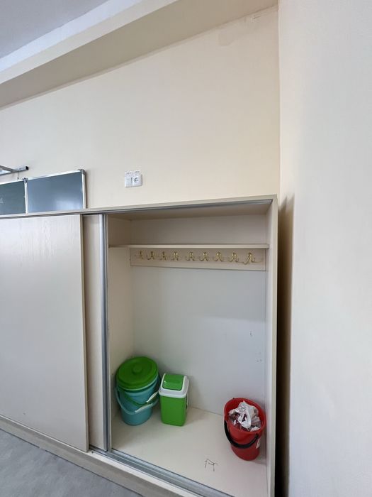 Шкаф сотилади срочно