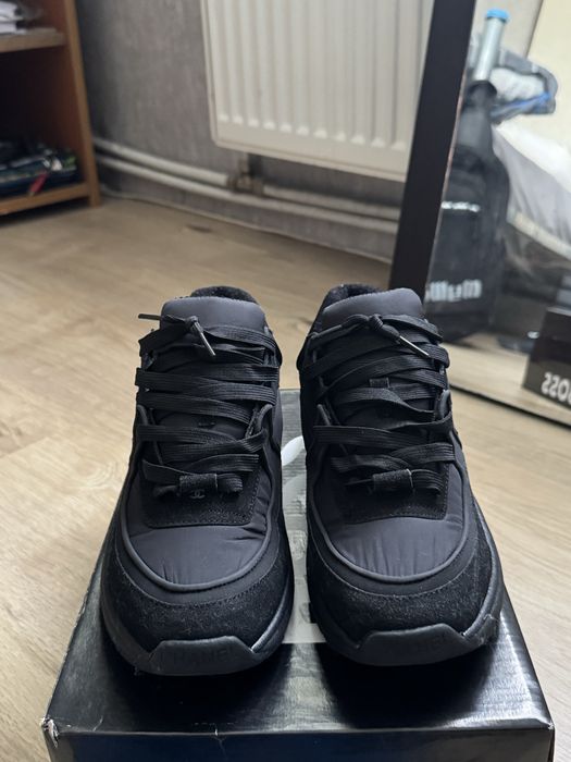 Chanel CC runner triple black