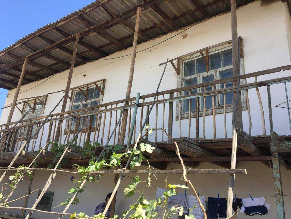 хожели районы хорезм кошеси 19 уй сатылады.