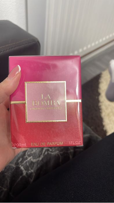 Apa de parfum La Bomba Carolina Hererra, 30 ml, original, nou, sigilat