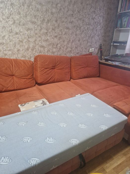 Диван б/у в хорошем состоянии