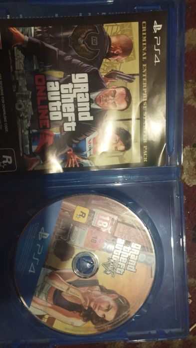 Продам диск на пс4 гта