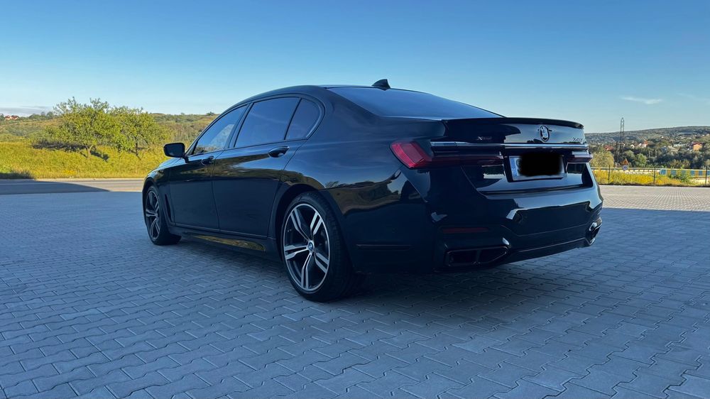 BMW 7 serie M G12