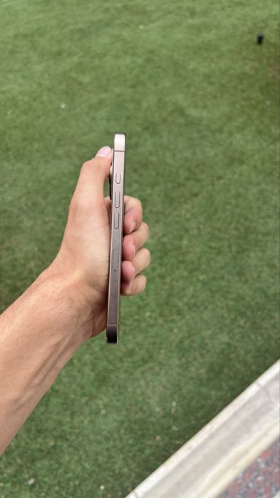 Iphone 16 pro desert